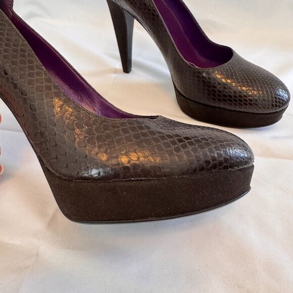 Sergio Rossi Brown Snakeskin Round-Toe Pumps Size 8.5 - Picture 5 of 8